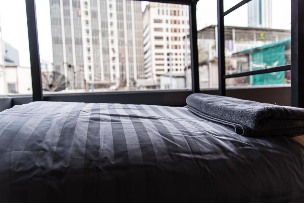 Nap@Pan Hostel Silom Бангкок Екстер'єр фото