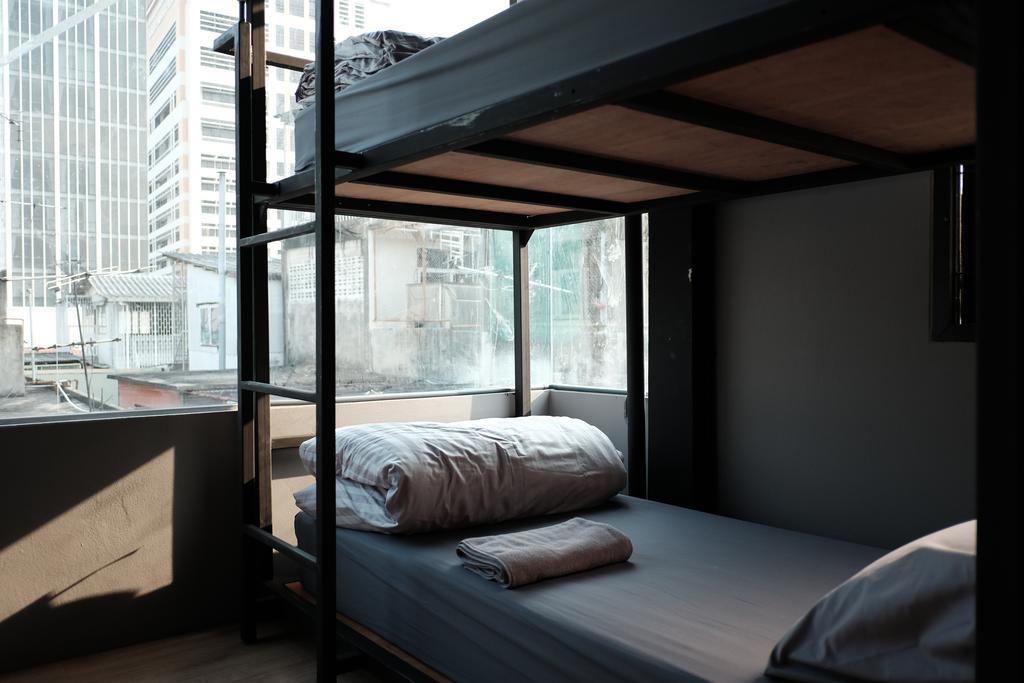 Nap@Pan Hostel Silom Бангкок Екстер'єр фото