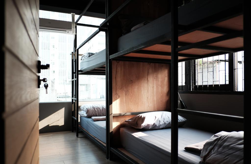 Nap@Pan Hostel Silom Бангкок Екстер'єр фото
