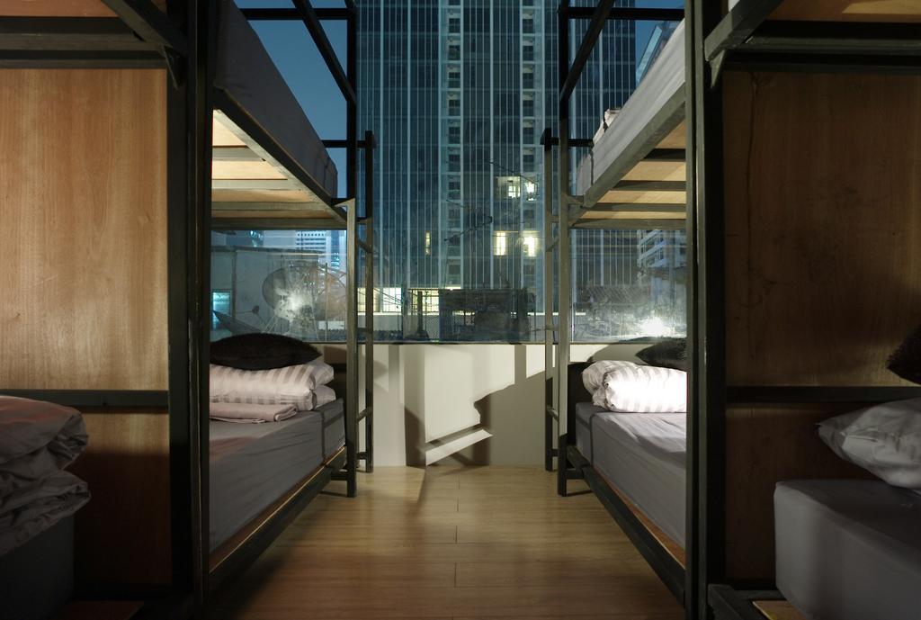 Nap@Pan Hostel Silom Бангкок Екстер'єр фото