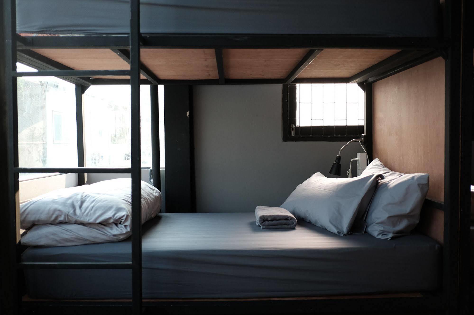 Nap@Pan Hostel Silom Бангкок Екстер'єр фото