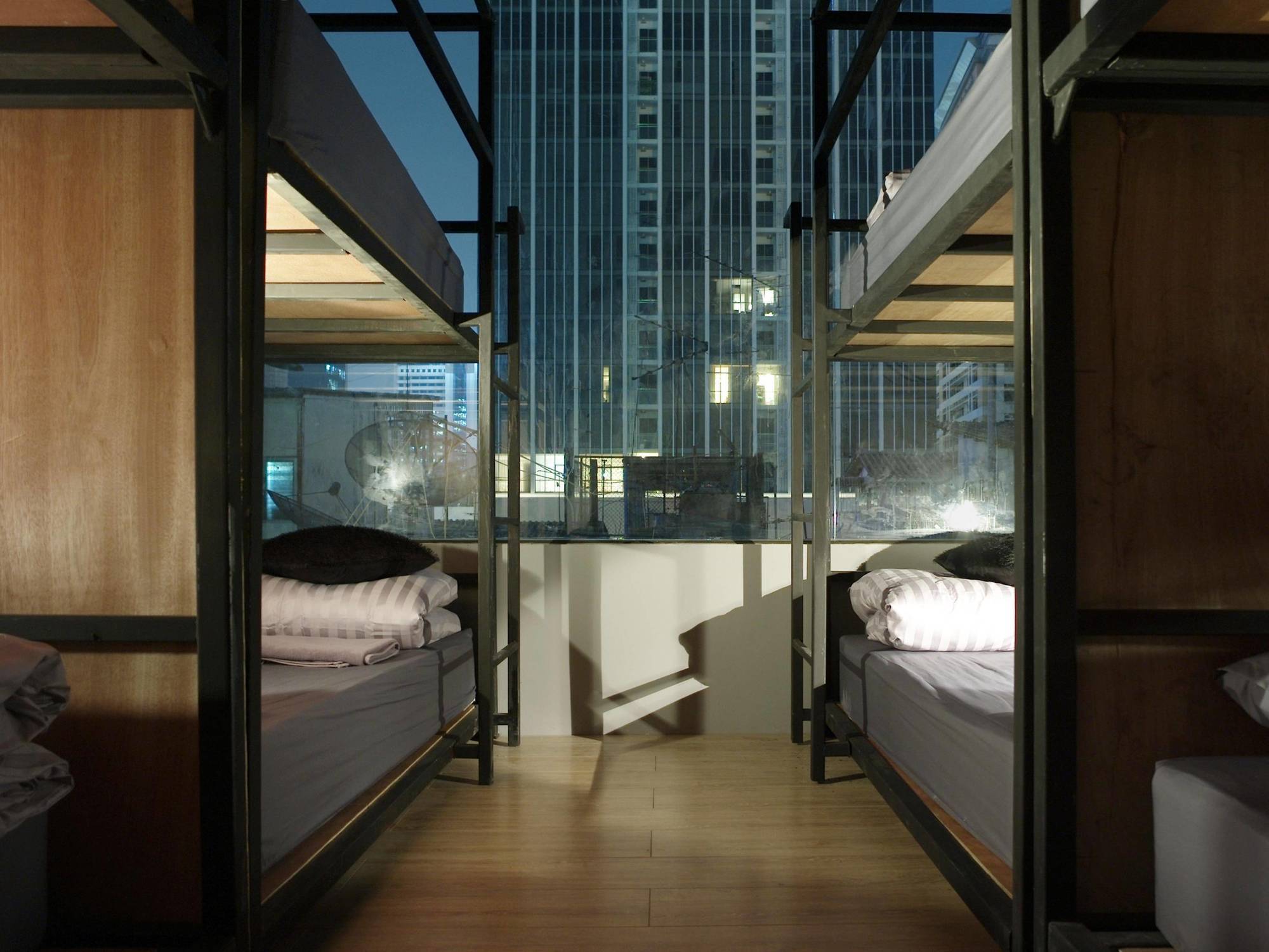 Nap@Pan Hostel Silom Бангкок Екстер'єр фото