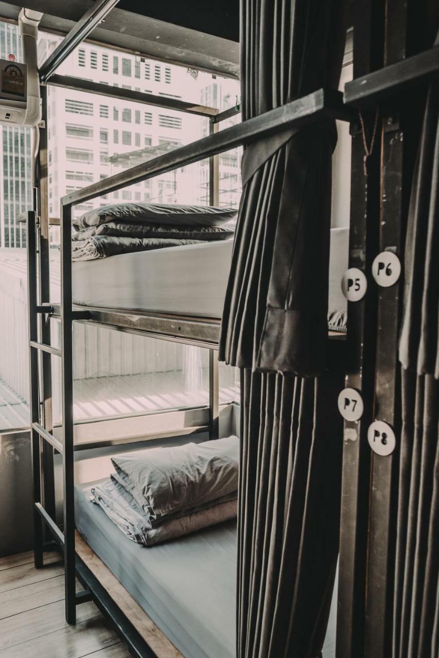 Nap@Pan Hostel Silom Бангкок Екстер'єр фото