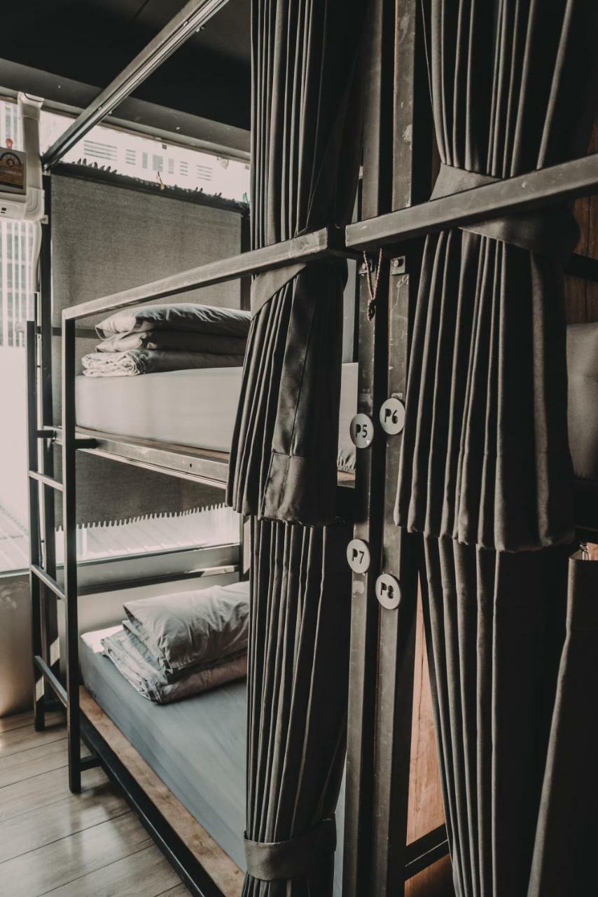 Nap@Pan Hostel Silom Бангкок Екстер'єр фото