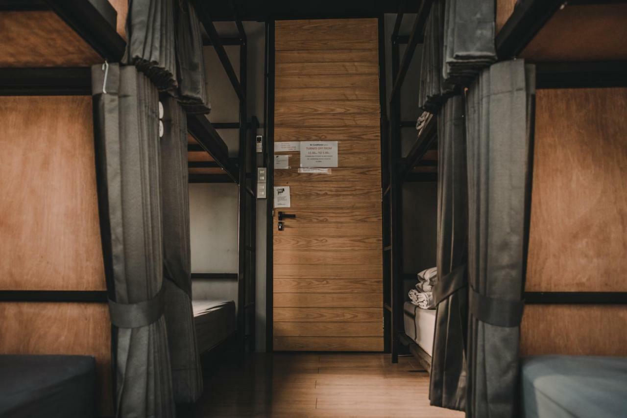 Nap@Pan Hostel Silom Бангкок Екстер'єр фото
