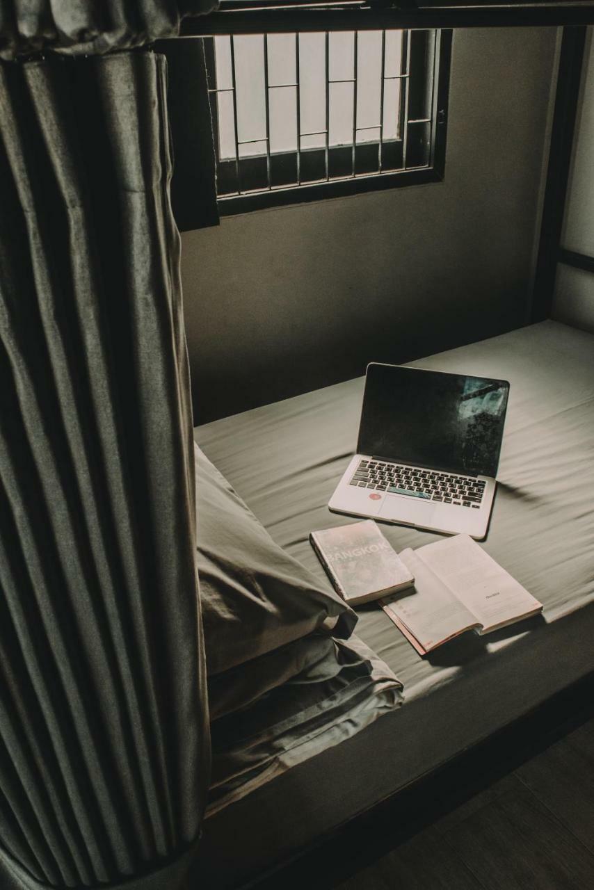 Nap@Pan Hostel Silom Бангкок Екстер'єр фото